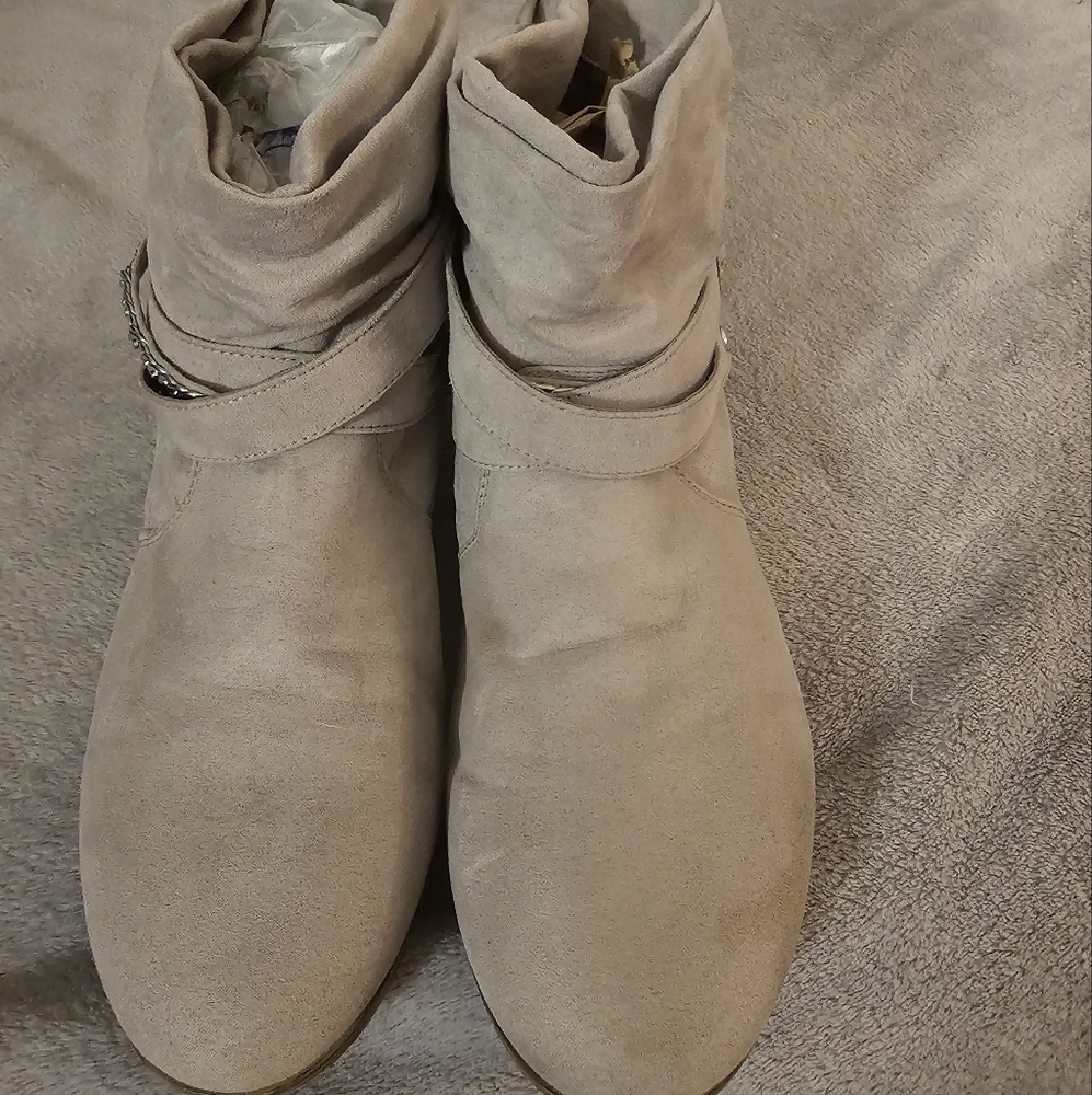 Women's Suede Ankle Boots - Grey